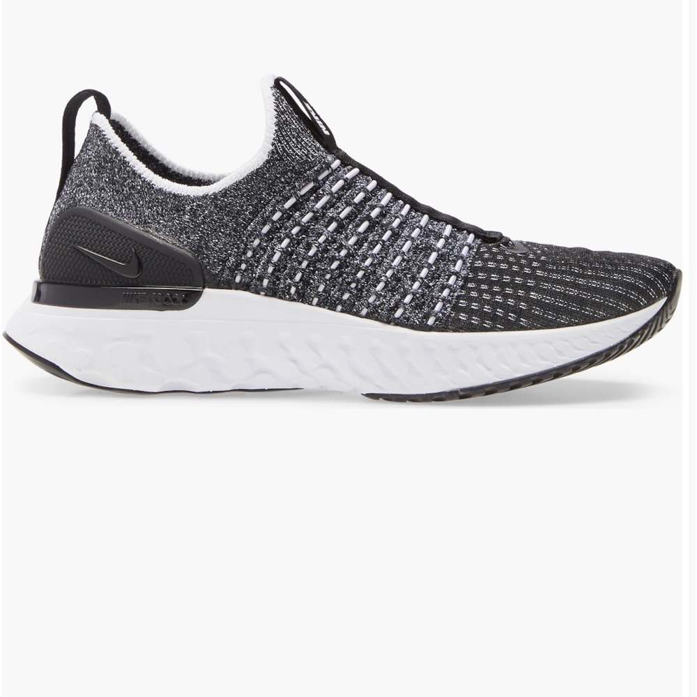 Nike React Phantom Run Flyknit 2